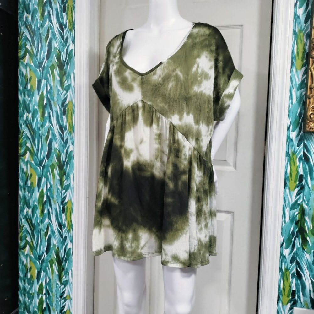 Dar Mode Boho Geometric Tie Dye Short Sleeve High Low Tunic Blouse Green 3XL - Picture 5 of 12